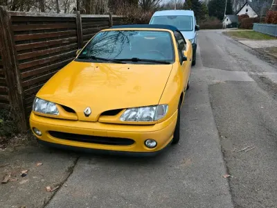 Gebraucht Renault Mégane Cabriolet 114 PS (83 kW) 1998 Gelb Cabrio