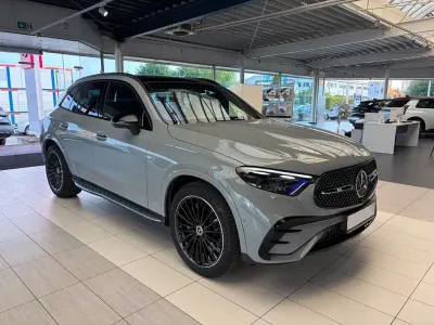 Gebraucht Mercedes GLC200 AMG line 163 PS (119 kW) 2026 Grau SUV