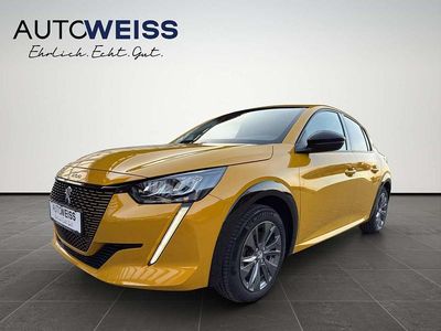 Gebraucht Peugeot 208 Allure 100 kW (136 PS) 2023 Faro gelb metallic Kleinwagen