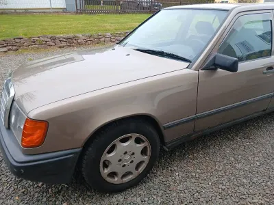 Second-hand Mercedes 300 1989 Berlinǎ