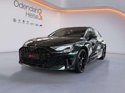 Neu Audi RS3 Sport 400 PS (294 kW) 2025 Tiefgrün perleffekt  individu Limousine