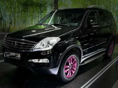 Gebraucht SsangYong Rexton 179 PS (131 kW) 2013 Schwarz SUV