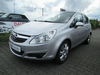 Używany Opel Corsa Edition 80 KM (58 kW) 2009 Srebrny Hatchback