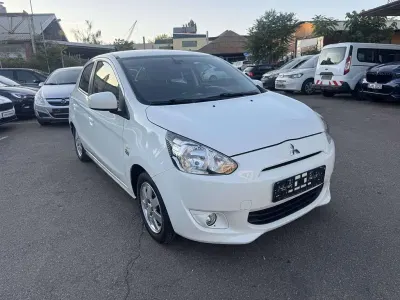 Gebraucht Mitsubishi Space Star Top 80 PS (58 kW) 2014 Weiß Van / Kleinbus