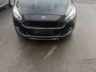 Gebraucht Ford S-MAX ST-Line 190 PS (139 kW) 2018 Schwarz Van / Kleinbus