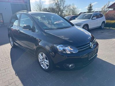 Second-hand VW Golf Comfortline 122 CP (89 kW) 2009 Negru Monovolum