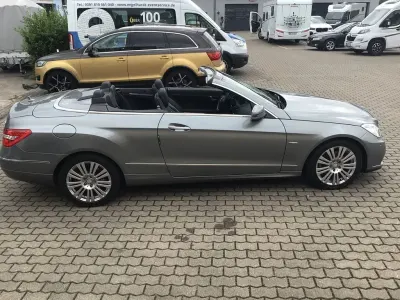 Gebraucht Mercedes E220 170 PS (125 kW) 2010 Silber Cabrio