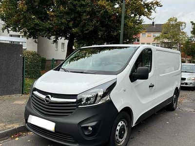 Weiß Gebraucht 2019 Opel Vivaro Van / Kleinbus | 10.300 € (Fairer Preis)