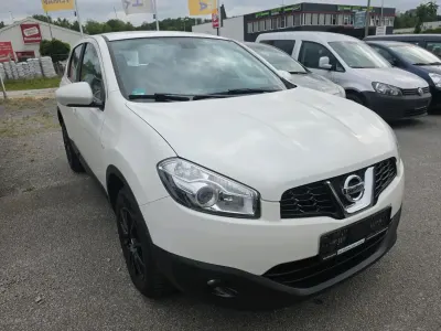 Gebraucht Nissan Qashqai 131 PS (96 kW) 2014 Weiß SUV
