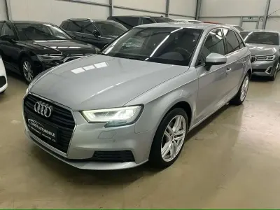 Używany Audi A3 Basis 150 KM (110 kW) 2020 Srebrny Sedan/Limuzyna
