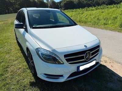 Mercedes B200