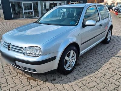Usata VW Golf VI 75 CV (55 kW) 2009 Argento Utilitaria