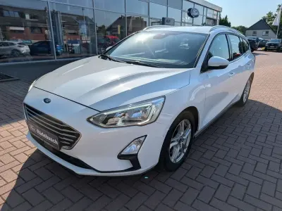 Gebraucht Ford Focus 120 PS (88 kW) 2018 Weiß Limousine
