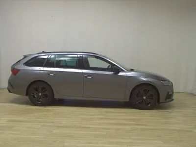 Gebraucht Skoda Octavia RS 200 PS (147 kW) 2023 Grau Kombi