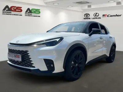 Neu Lexus LBX 136 PS (100 kW) 2026 Weiss SUV