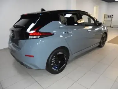 Gebraucht Nissan Leaf N-Connecta 110 kW (150 PS) 2024 Grau Kleinwagen