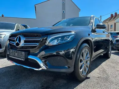 Używany Mercedes GLC220 170 KM (125 kW) 2018 Czarny SUV