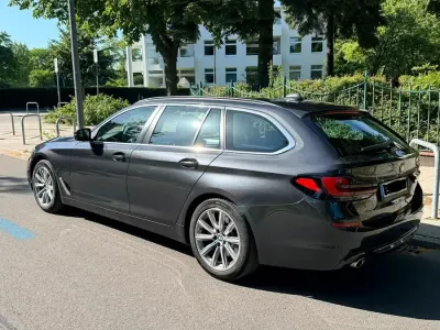Gebraucht BMW 520 190 PS (139 kW) 2019 Schwarz Kombi