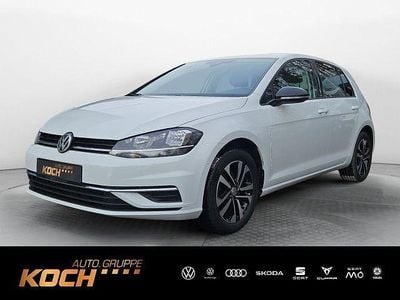 Pure white Gebraucht 2020 VW Golf IQ Drive Limousine | 15.960 € (Guter Preis)