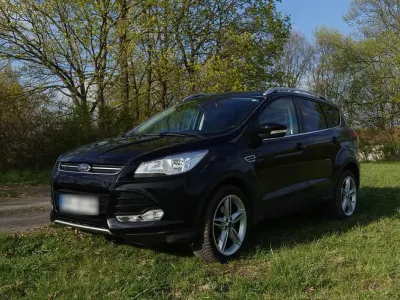 Gebraucht Ford Kuga Titanium 180 PS (132 kW) 2016 Schwarz SUV