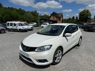 Gebraucht Nissan Pulsar 116 PS (85 kW) 2015 Weiß Kleinwagen