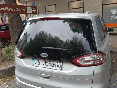 Gebraucht Ford Galaxy Titanium 160 PS (117 kW) 2017 Silber Van / Kleinbus