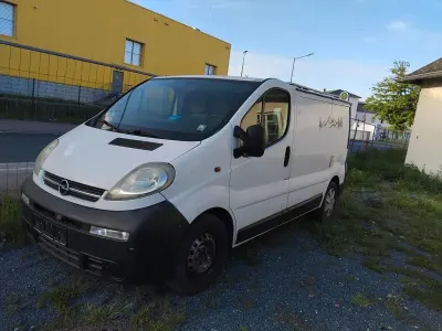 Używany Opel Vivaro 140 KM (102 kW) 2006 Biały Minivan