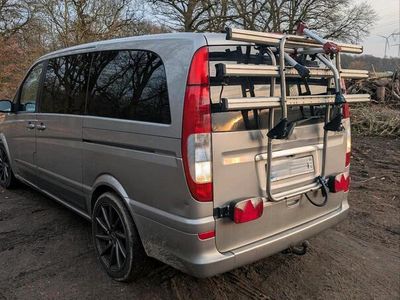 Mercedes Viano