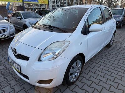 Gebraucht Toyota Yaris Basis 69 PS (50 kW) 2009 Weiß Kleinwagen