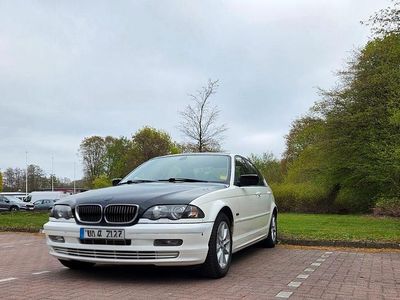 Usata BMW 325 192 CV (141 kW) 2001 Bianco Berlina