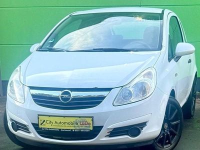 Weiß Gebraucht 2009 Opel Corsa Selection Kleinwagen | 1.980 € (Fairer Preis)