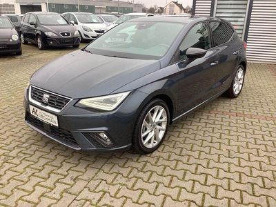 Grau Gebraucht 2024 Seat Ibiza FR-Line Limousine | 19.990 € (Fairer Preis)