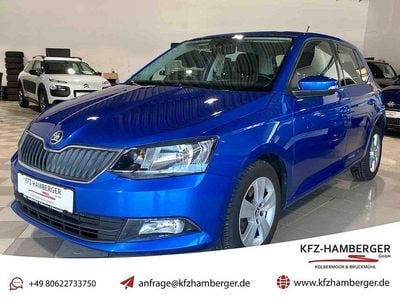 Blau Gebraucht 2017 Skoda Fabia Ambition Kleinwagen | 8.990 € (Fairer Preis)