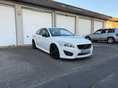 Gebraucht Volvo C30 R-Design 114 PS (83 kW) 2010 Weiß Kleinwagen