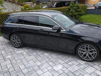 Mercedes E200