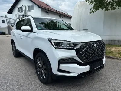 Gebraucht SsangYong Rexton Sapphire 203 PS (149 kW) 2024 Weiß SUV