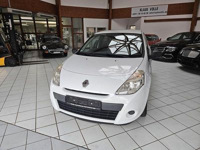 Weiß Gebraucht 2011 Renault Clio III | 1.250 € (Guter Preis)