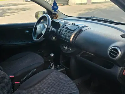 Gebraucht Nissan Note 88 PS (64 kW) 2006 Silber Kleinwagen