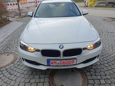 Gebraucht BMW 320 184 PS (135 kW) 2012 Weiß Kombi