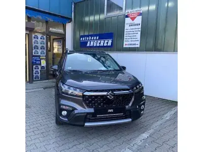 Neu Suzuki SX4 S-Cross Comfort 110 PS (80 kW) 2025 Titan grey pearl SUV