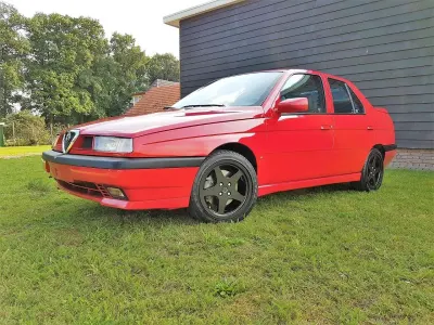 Gebraucht Alfa Romeo 155 Super 150 PS (110 kW) 1996 Rot Limousine