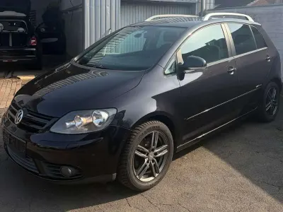 Gebraucht VW Golf Plus Cross Comfortline 122 PS (89 kW) 2009 Schwarz Limousine