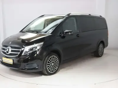 Używany Mercedes V220 Edition 163 KM (119 kW) 2018 Czarny Minivan