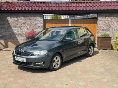 Używany Skoda Rapid Ambition 110 KM (80 kW) 2018 Szary Hatchback
