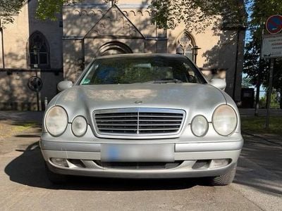 Usata Mercedes CLK200 136 CV (100 kW) 1998 Argento Coupé