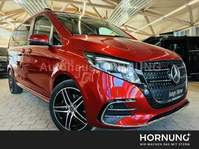 Begagnad Mercedes V250 Avantgarde 190 HK (139 kW) 2025 Röd Minibuss