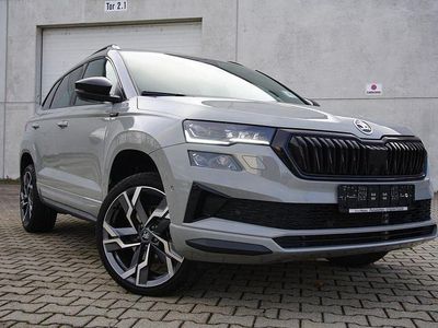 Steelgrau Gebraucht 2025 Skoda Karoq SportLine SUV | 35.950 € (Etwas zu teuer)