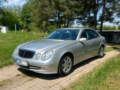 Gebraucht Mercedes E320 Avantgarde 204 PS (150 kW) 2004 Silber Limousine