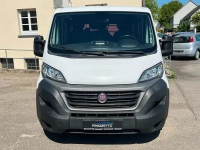 Gebraucht Fiat Ducato 140 PS (102 kW) 2021 Colore esterno (weisspastell) Van