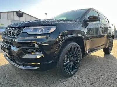 Usata Jeep Compass 131 CV (96 kW) 2023 Nero SUV